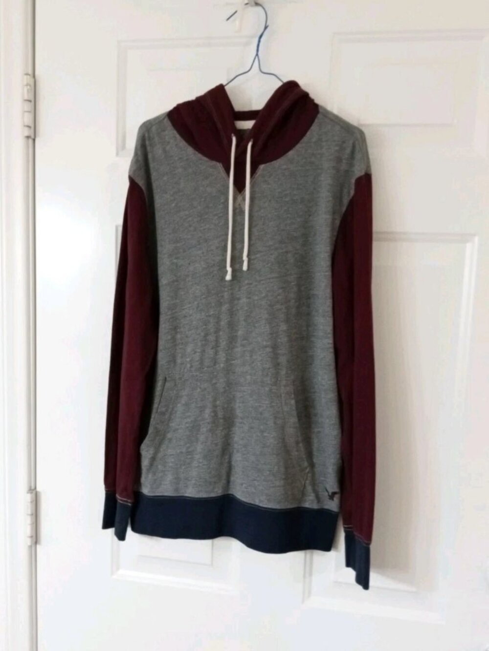 American Eagle Outfitters Men's M Lightweight Shirt Hoodie Heather Blue & Maroon